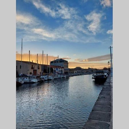 Appartement cosy dans résidence sur le port de Marseillan Marseillan  Exterior foto
