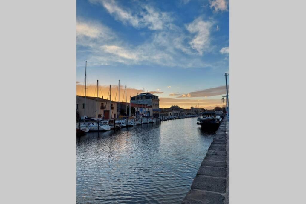 Appartement cosy dans résidence sur le port de Marseillan Marseillan  Exterior foto
